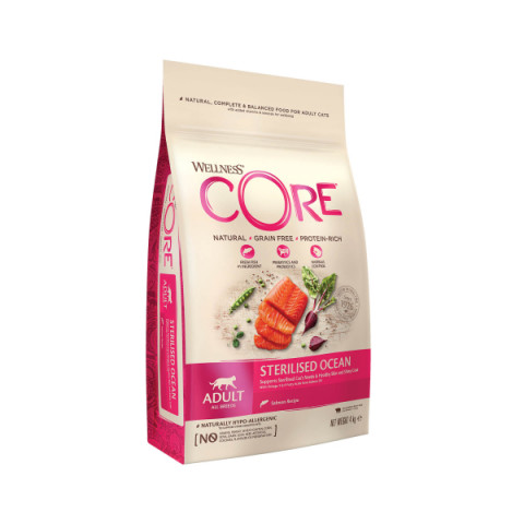 CORE корм сухой для стерилизованных кошек и кастрированных котов из лосося
