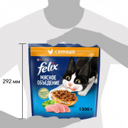 Сухой корм Felix Мясное объедение для взрослых кошек, с курицей