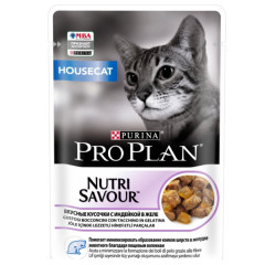 Консервы пауч Pro Plan NutriSavour Housecat Adult кусочки в желе для домашних кошек, сокращает образование волосяных комков, индейка